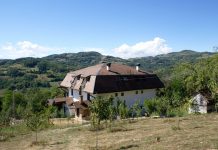P Hranite se zdravo i uživajte uz organsko vino… organska basta